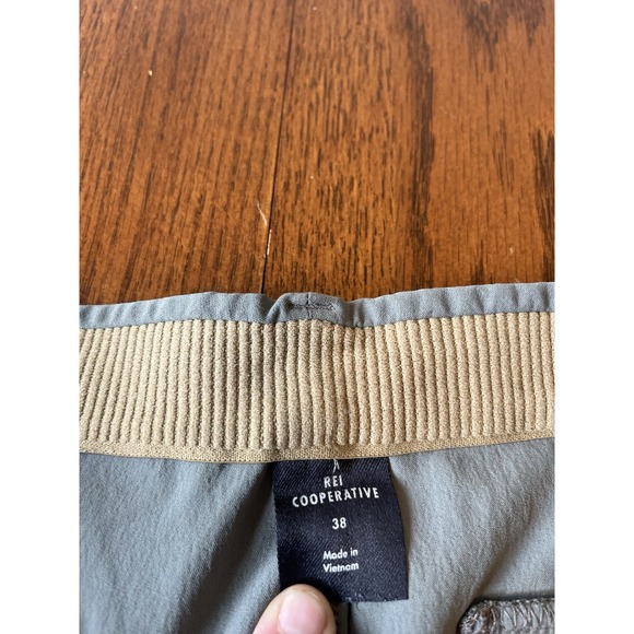 REI Co-op Shorts Gray n Green Men's Hiking Athletic Cooperative, Size 38, 2 Pair - Picture 10 of 13